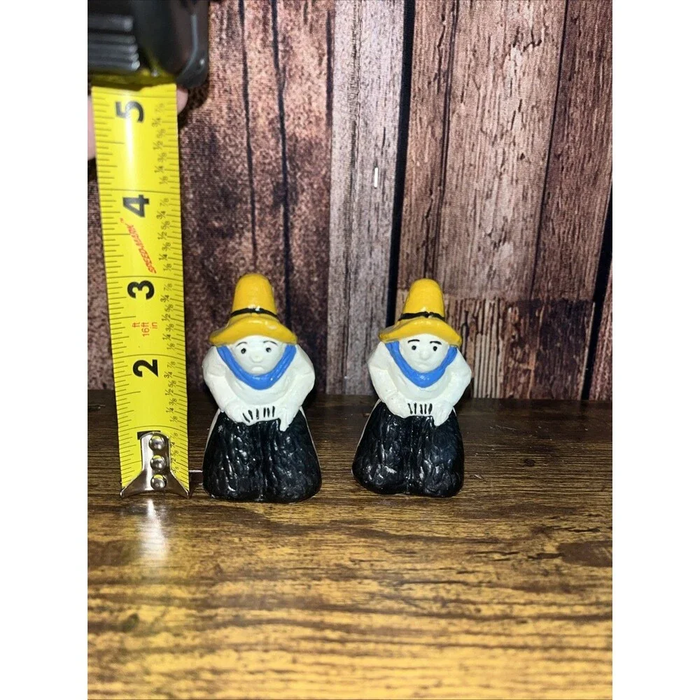 Vintage Hand Painted Ceramic Cowboy Salt and Pepper Shakers